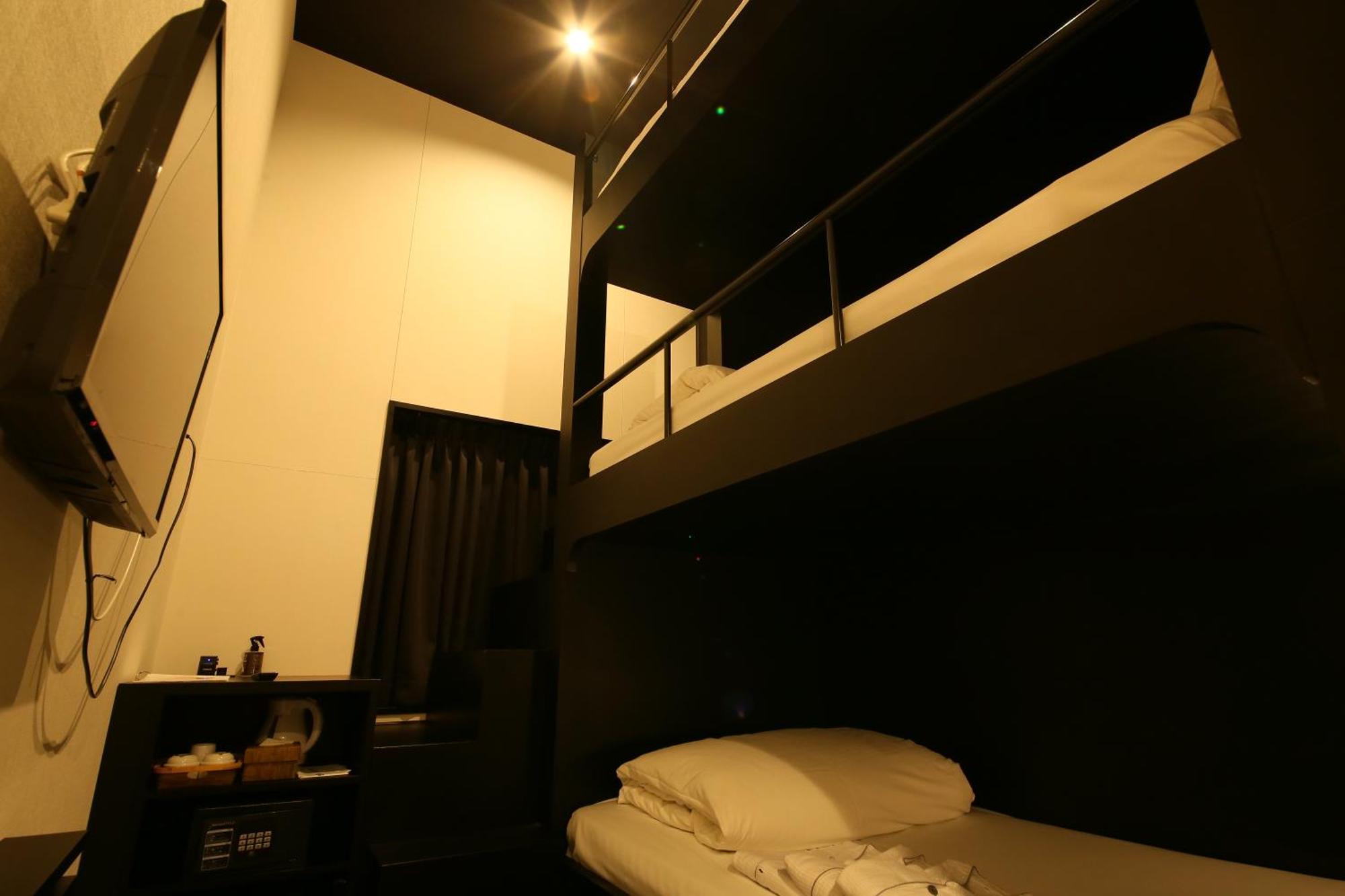 Hotel Trad Replay Ōsaka Eksteriør bilde